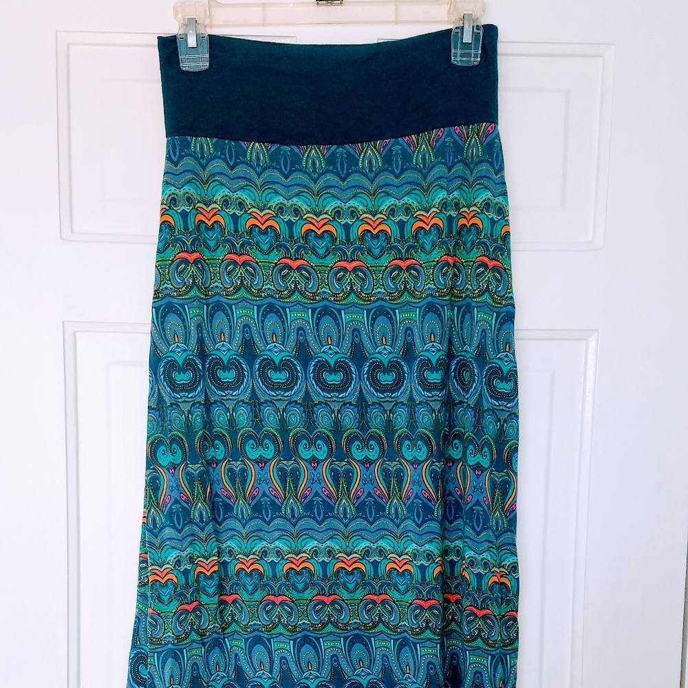Blue Vibrant Just Below the Knee Skirt
